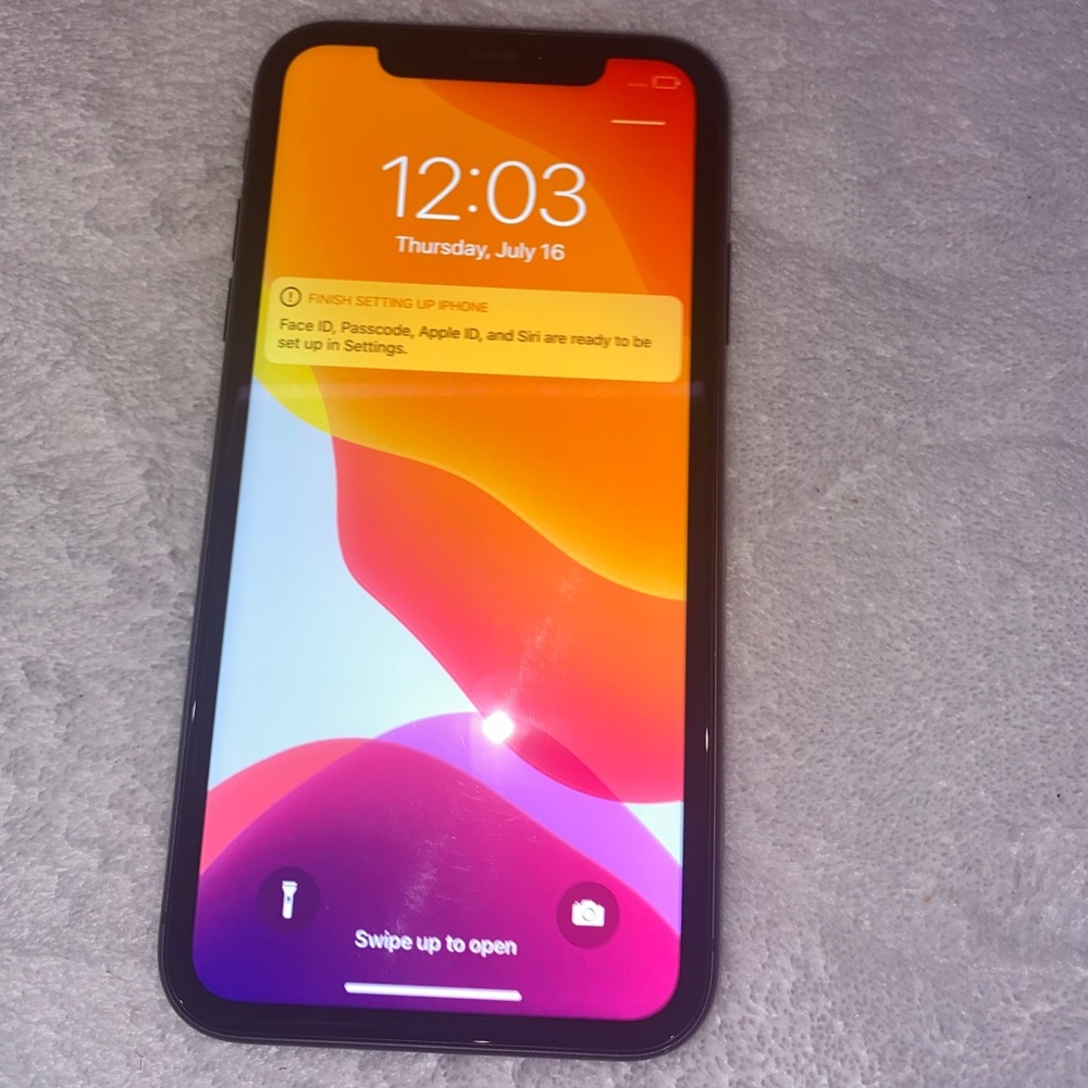 IPHONE 11